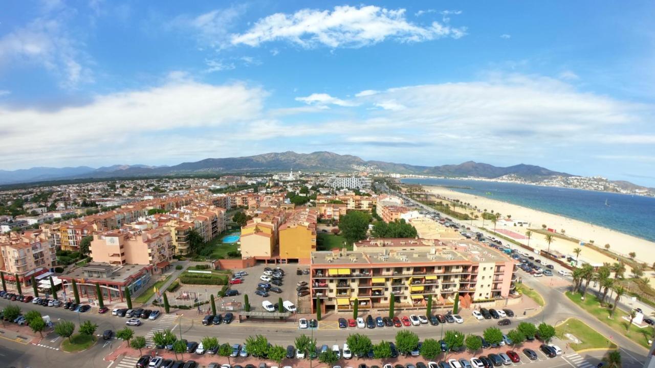 Bay View Empuriabrava Appartement Buitenkant foto